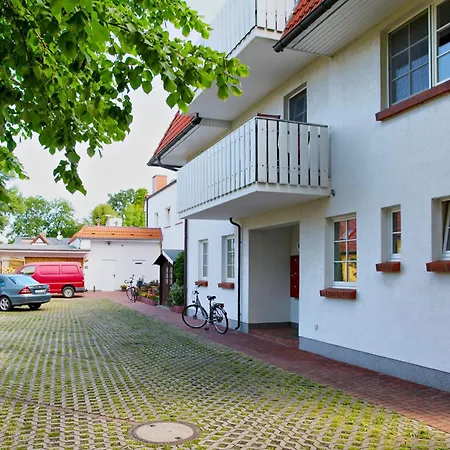 Muecke Apartman *